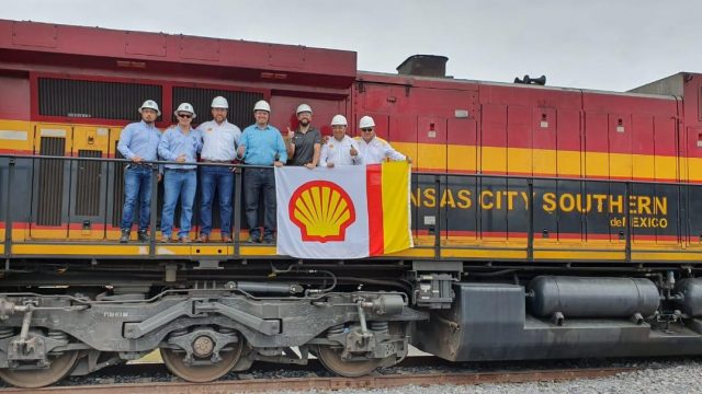 Shell arranca con importación de combustible a México